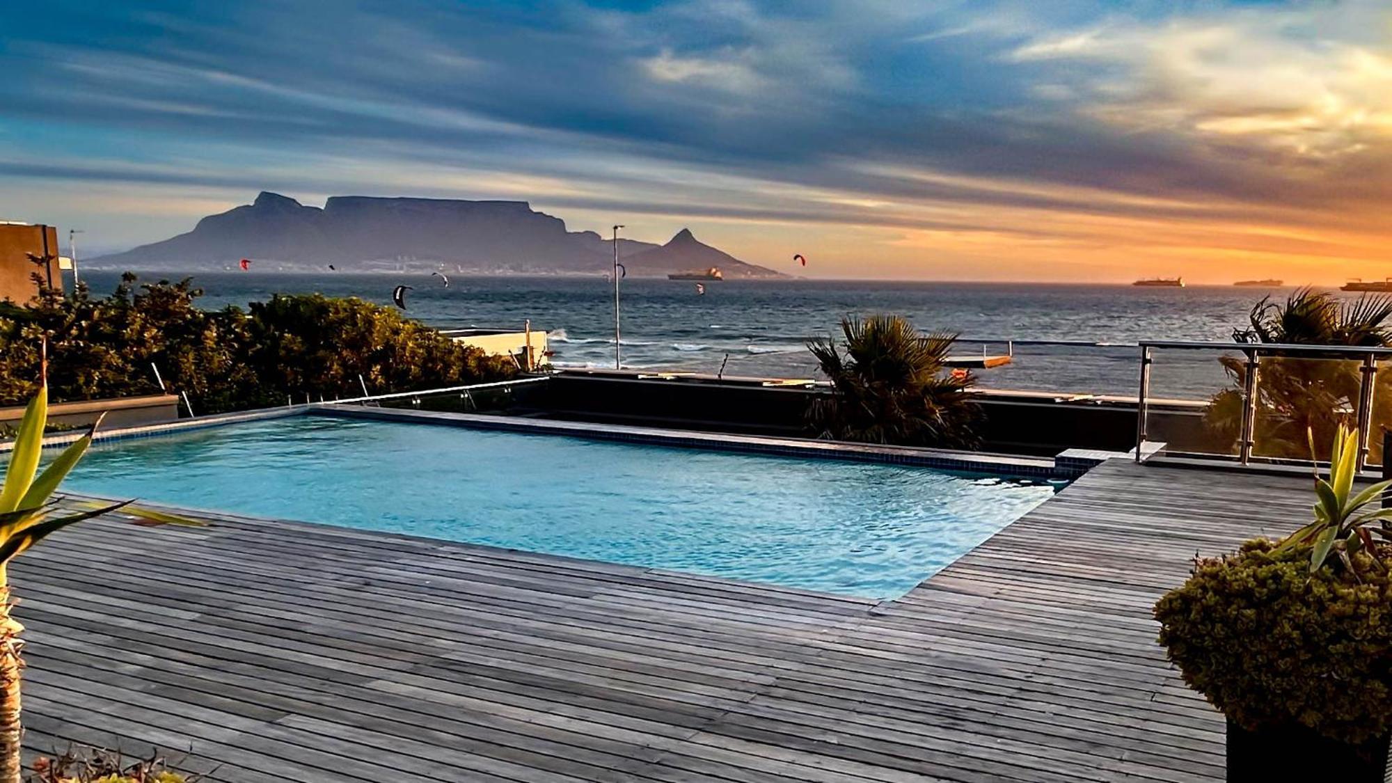 Heaven On Earth - Blouberg Beachfront Self-Catering Apartment Bloubergstrand Eksteriør bilde