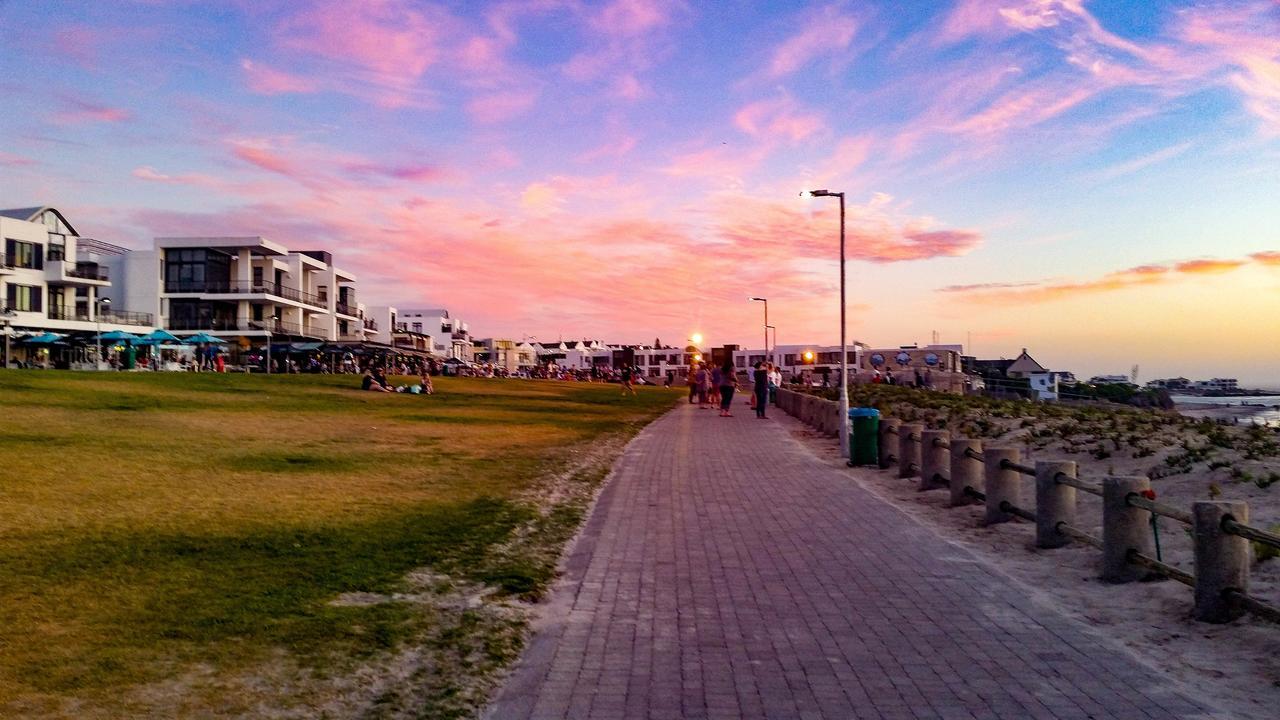 Heaven On Earth - Blouberg Beachfront Self-Catering Apartment Bloubergstrand Eksteriør bilde
