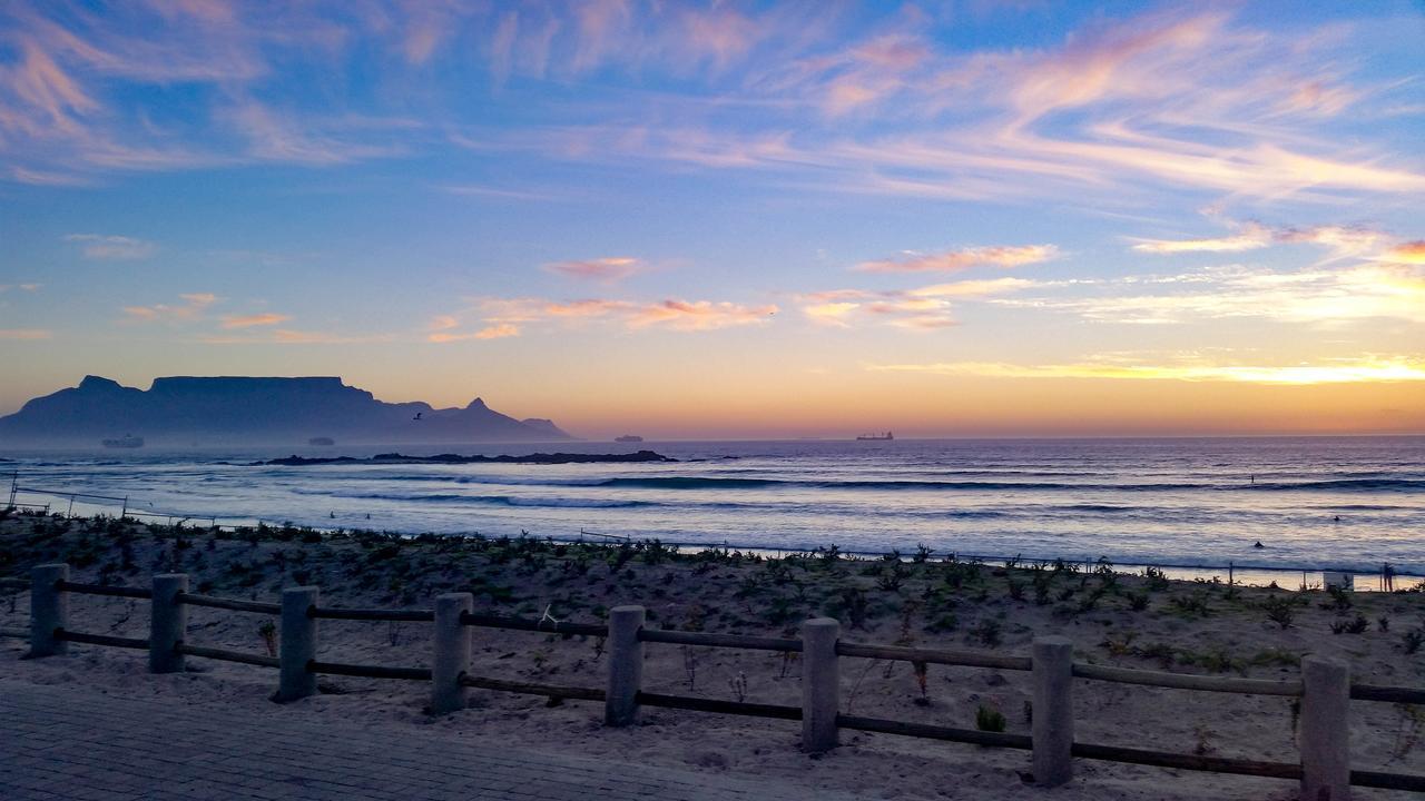 Heaven On Earth - Blouberg Beachfront Self-Catering Apartment Bloubergstrand Eksteriør bilde